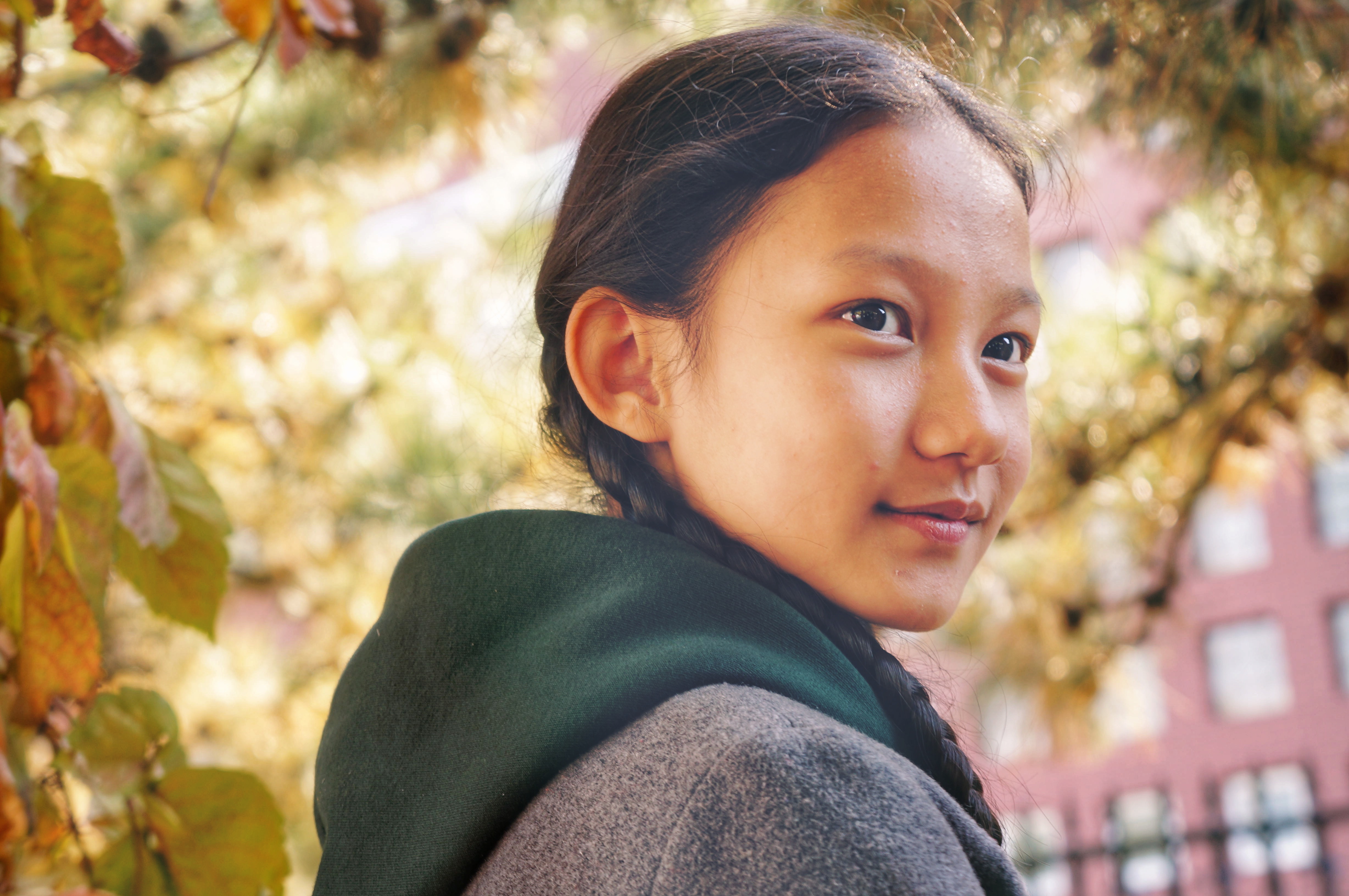 用美构筑世界,记录童年瞬间——小学生摄影课堂人像作品展示