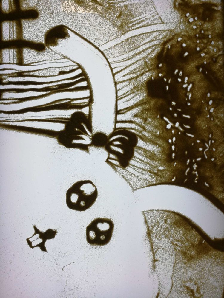 撒沙成画 聚沙成塔——我校沙画课堂掠影