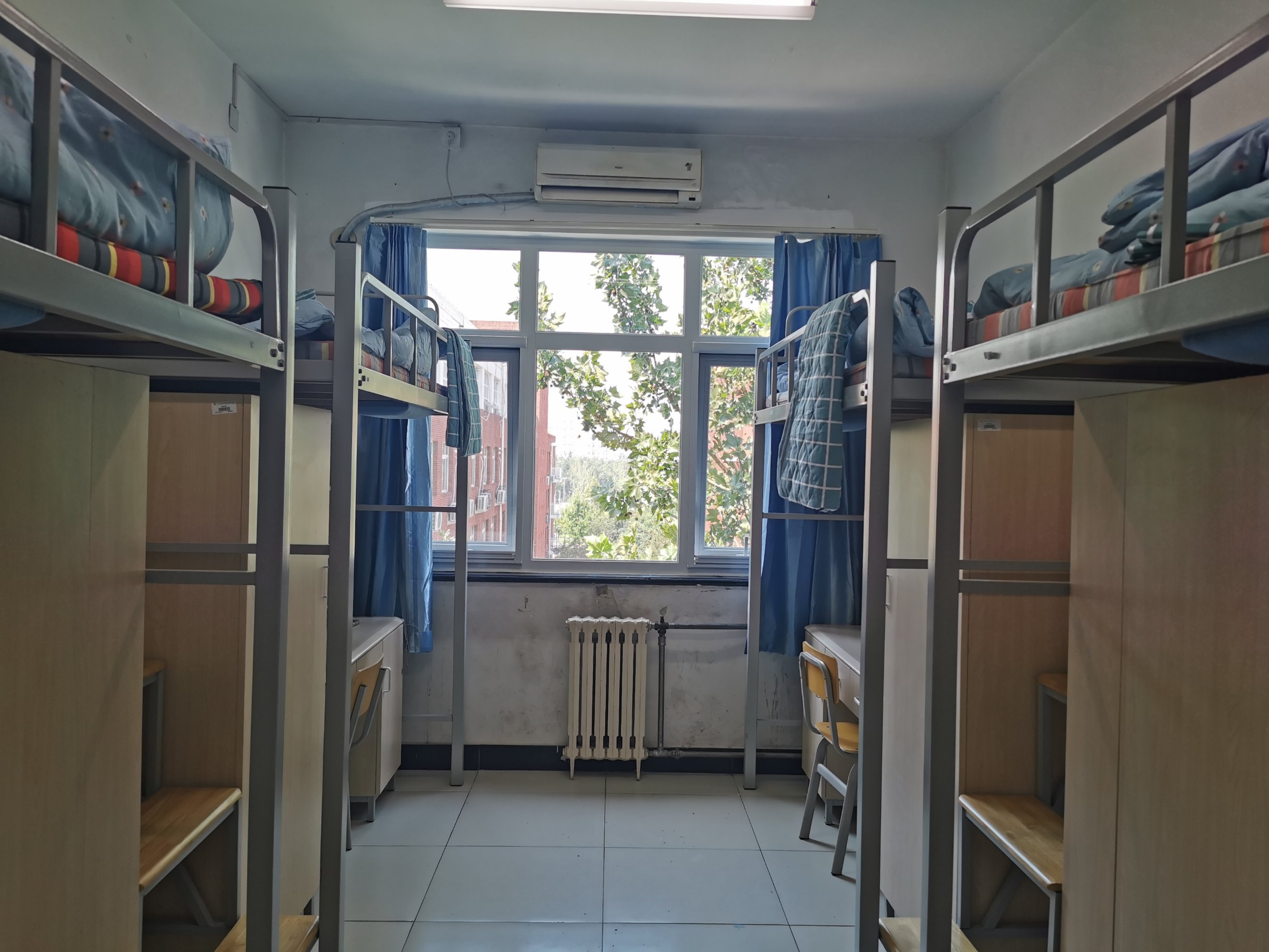 九月开学季,北外附校宿管中心全体老师欢迎你回家!